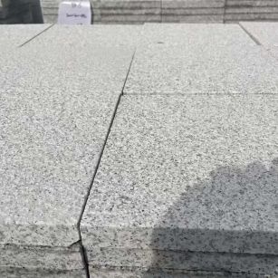 淮安 白麻花岗岩石材推荐 荔枝面地铺石