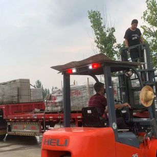 淮安 黄金麻冰裂纹，地铺石装车