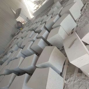 淮安 白麻花岗岩异形坐凳