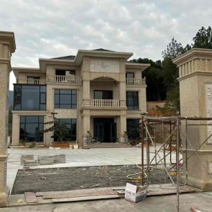 淮安 黄金麻花岗岩别墅雕花外墙干挂配上门口雕花罗马柱