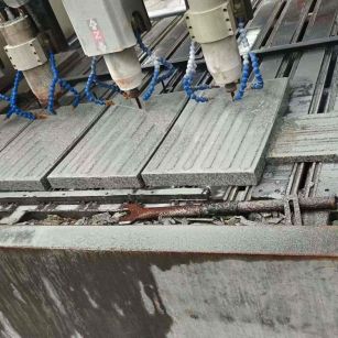 淮安 芝麻白花岗岩荔枝面盲道雕刻