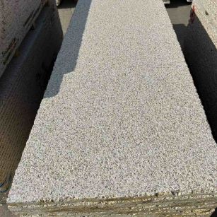 淮安 黄金麻花岗岩荔枝面毛板，半成品