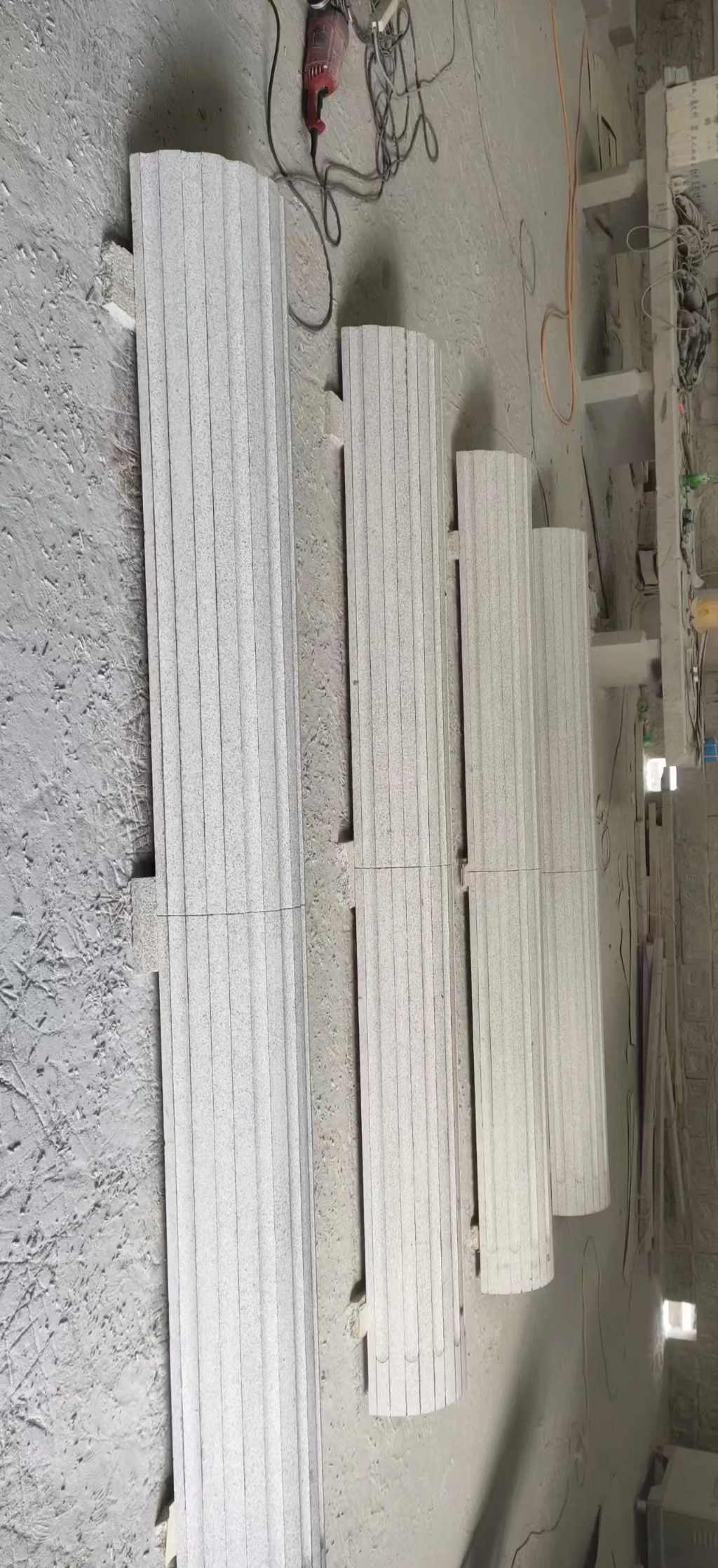 淮安 花岗岩厂家带你看白麻花岗岩门楼大柱柱皮