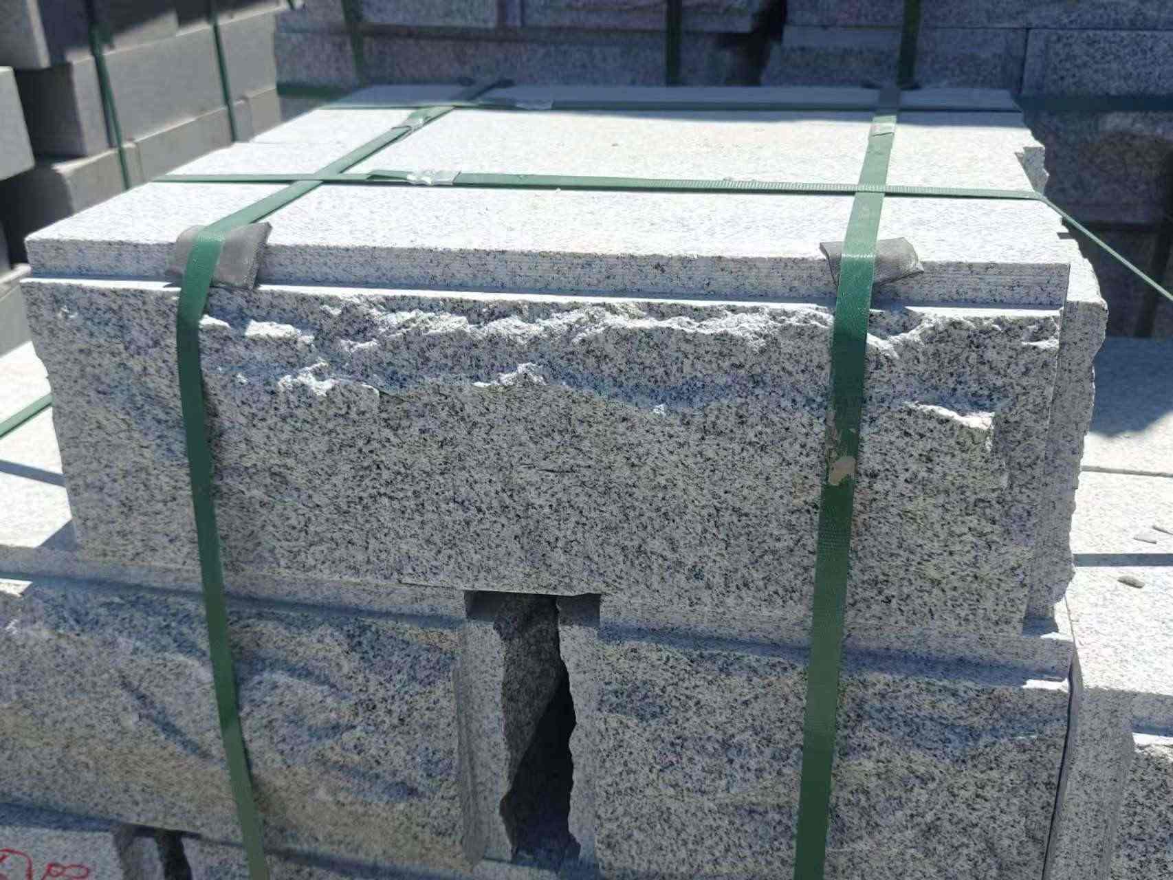 淮安 芝麻白花岗岩自然面成品