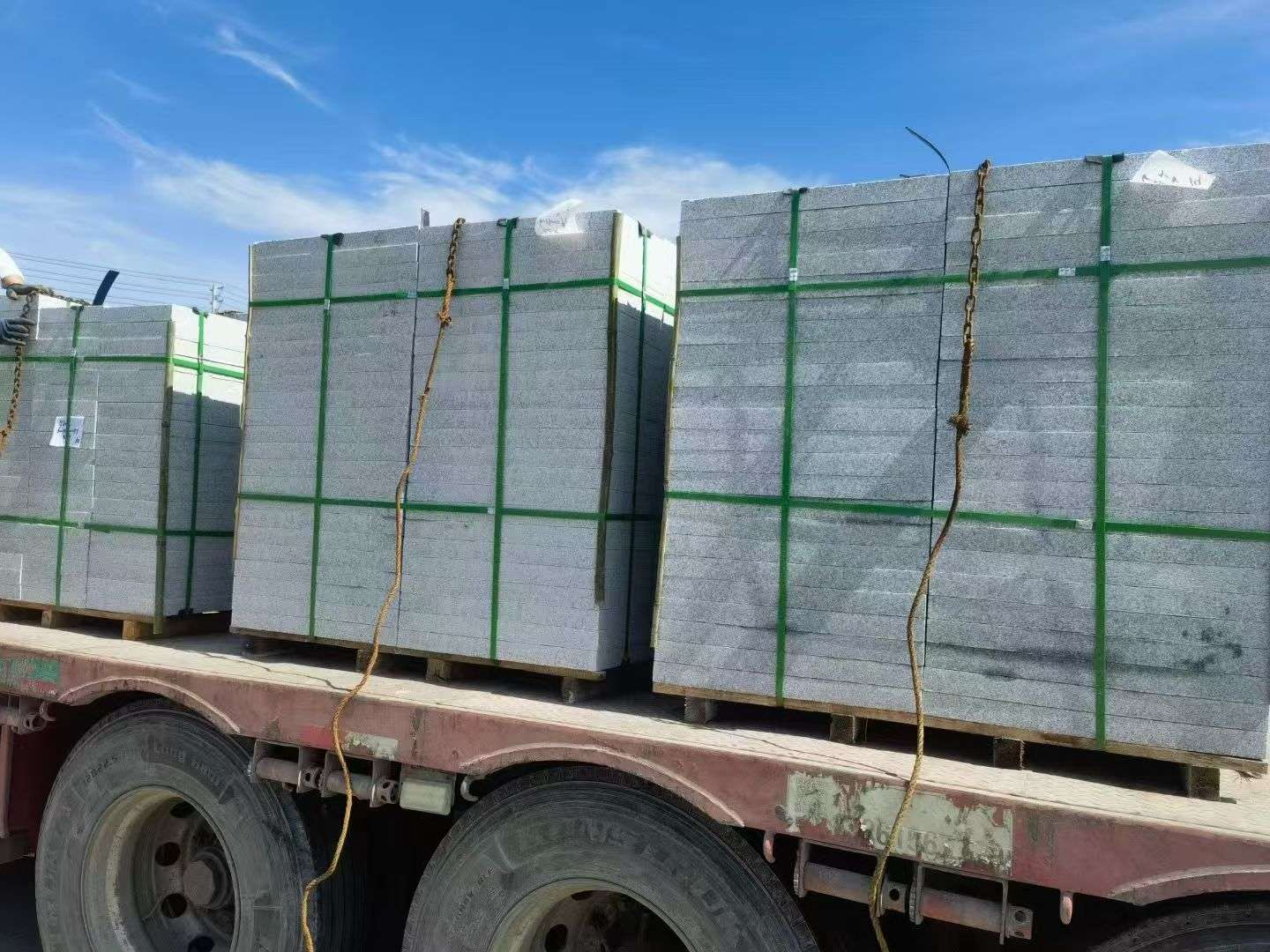 淮安 芝麻白花岗岩地铺石装车日常