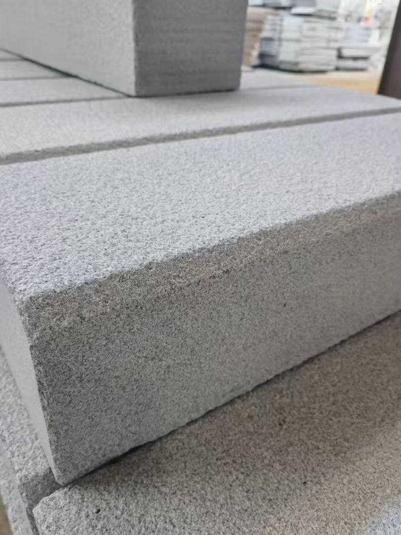 淮安 芝麻灰荔枝面路沿石