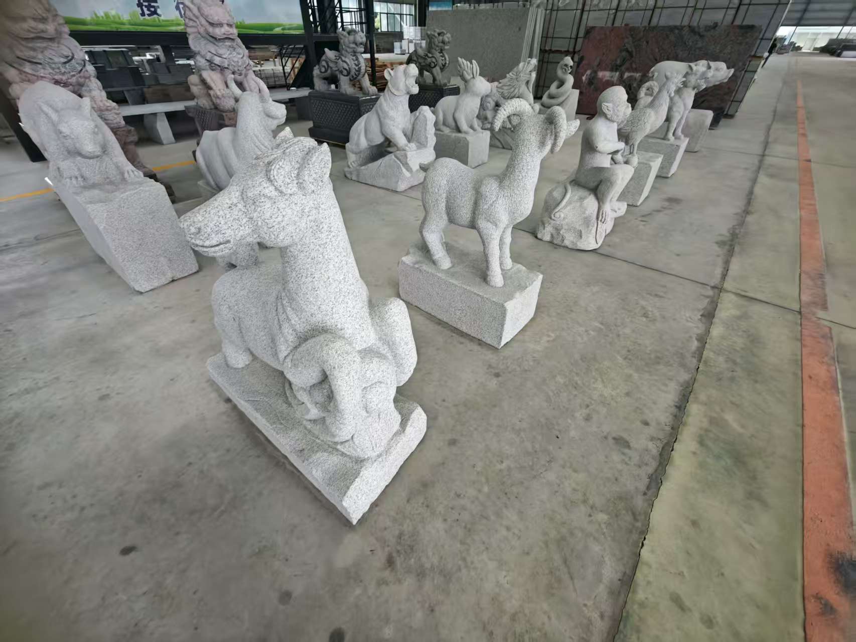 淮安 芝麻白花岗岩造型立体雕刻——十二生肖