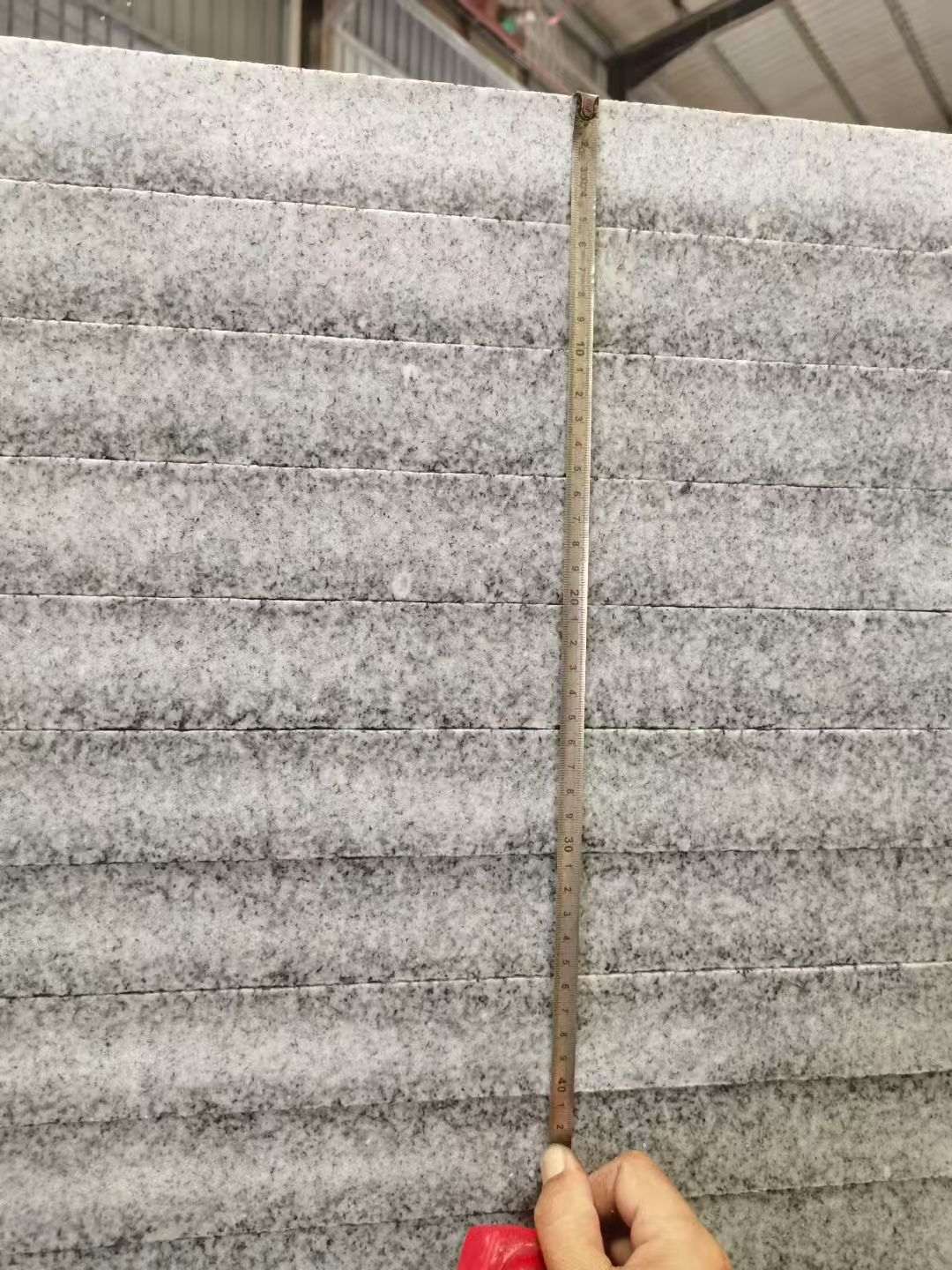 淮安 芝麻白火烧成品厚薄均匀，B料价格接近A料质量