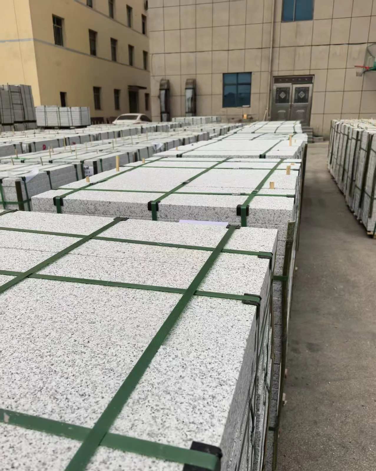 淮安 白麻花岗岩5.0公分荔枝面地铺石