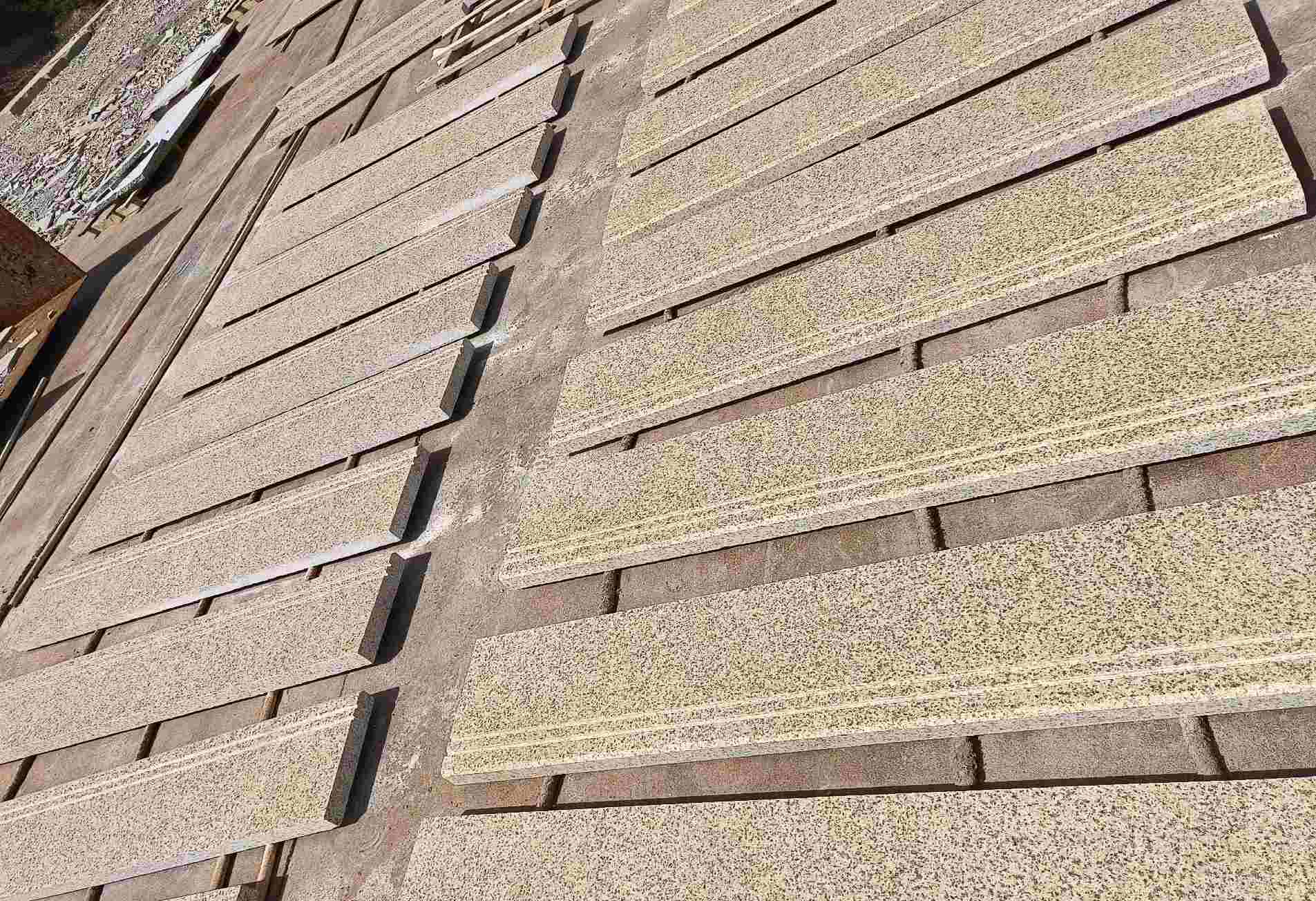 淮安 黄金麻花岗岩光面楼梯踏步