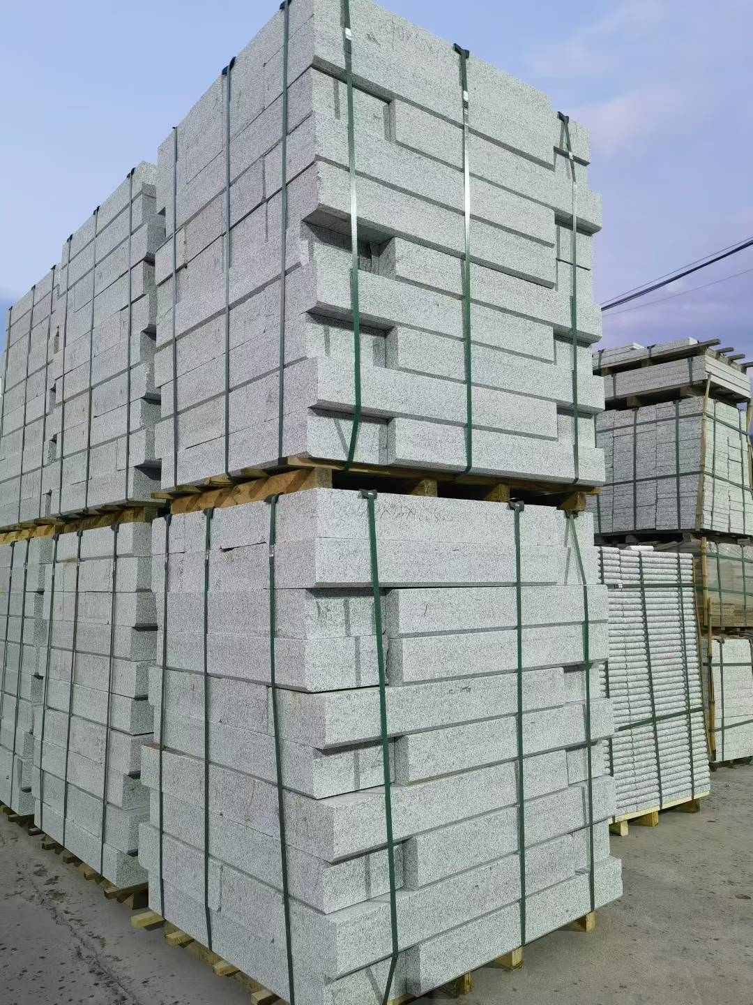 淮安 芝麻白花岗岩路沿石，路缘石，路肩石，道牙，立缘石，马路牙子，街沿石，侧石等